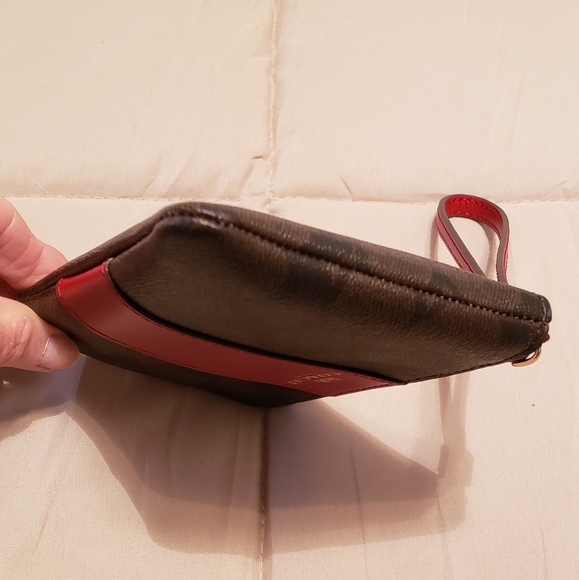 Coach Corner Zip Wristlet Signature Canvas Color Brown/1941 Red - Picture 11 of 12